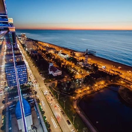 Royal Sea Breeze Apartments Батуми Екстериор снимка