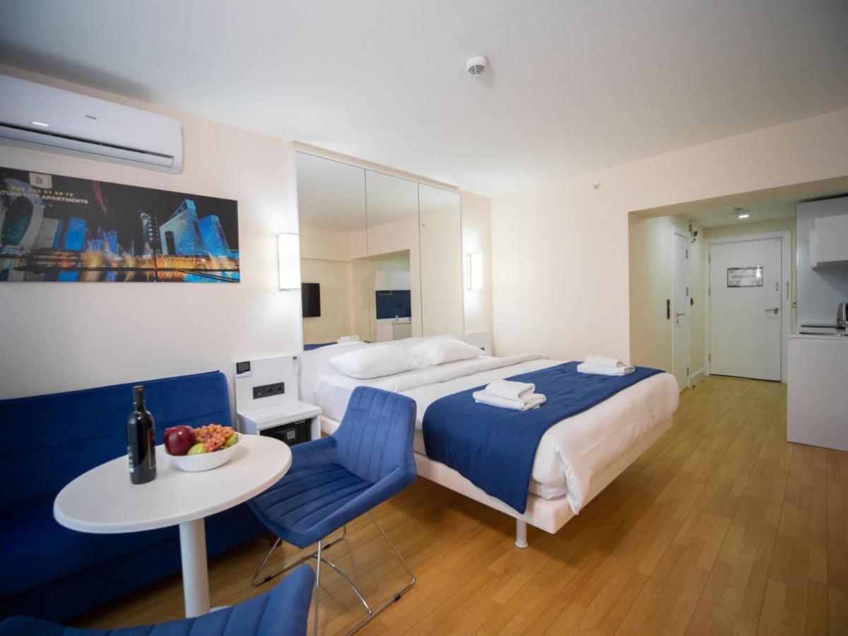 Royal Sea Breeze Apartments Батуми Екстериор снимка