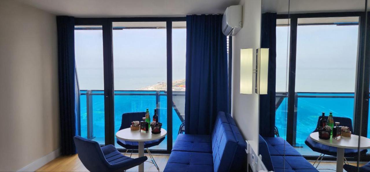 Royal Sea Breeze Apartments Батуми Екстериор снимка