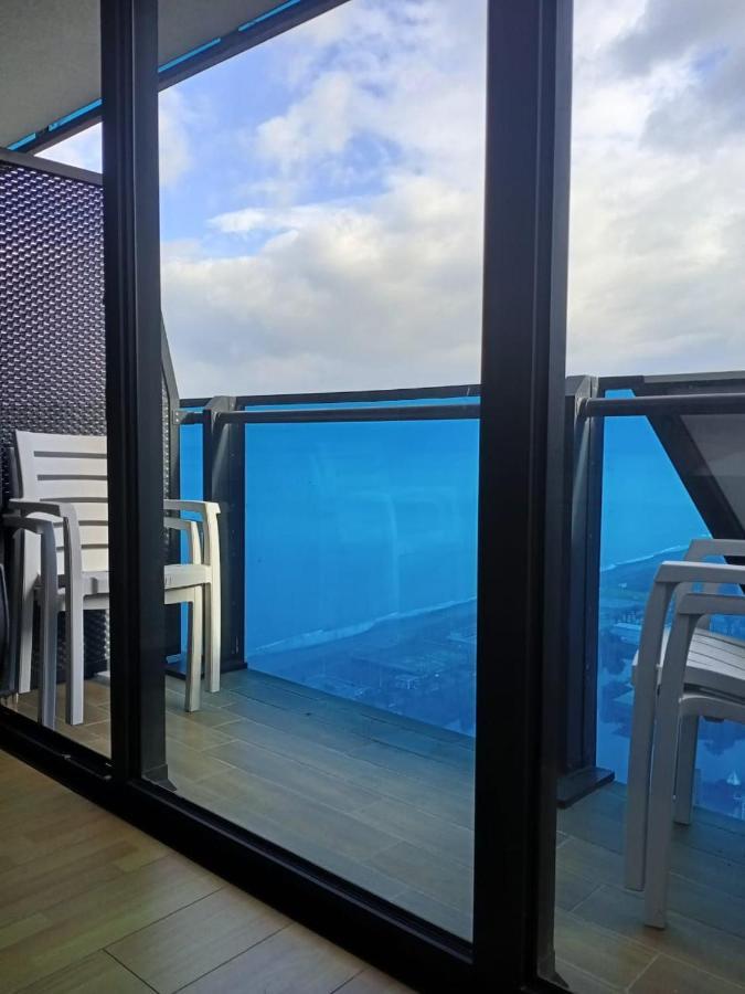 Royal Sea Breeze Apartments Батуми Екстериор снимка