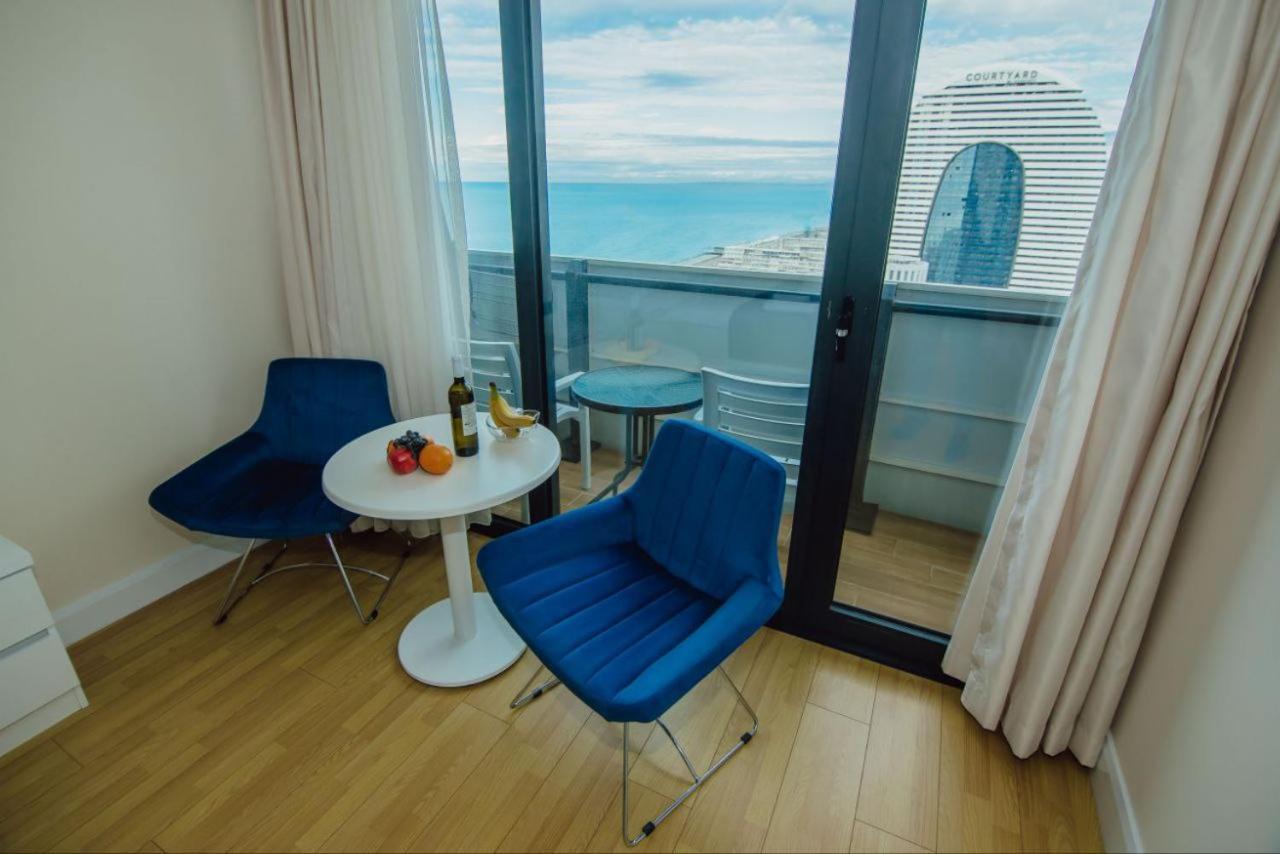 Royal Sea Breeze Apartments Батуми Екстериор снимка