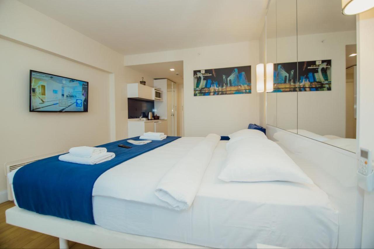 Royal Sea Breeze Apartments Батуми Екстериор снимка