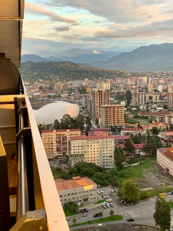 Royal Sea Breeze Apartments Батуми Екстериор снимка