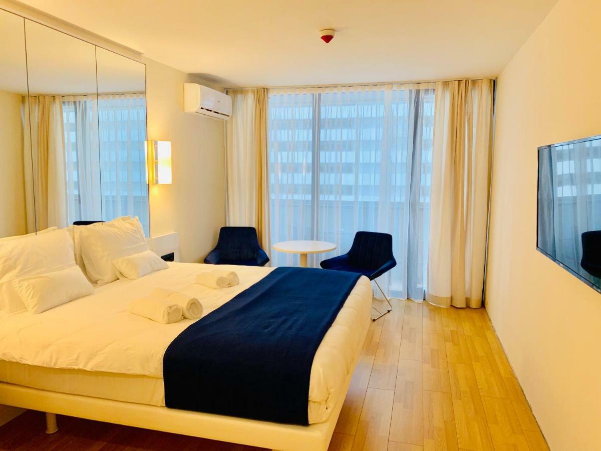 Royal Sea Breeze Apartments Батуми Екстериор снимка