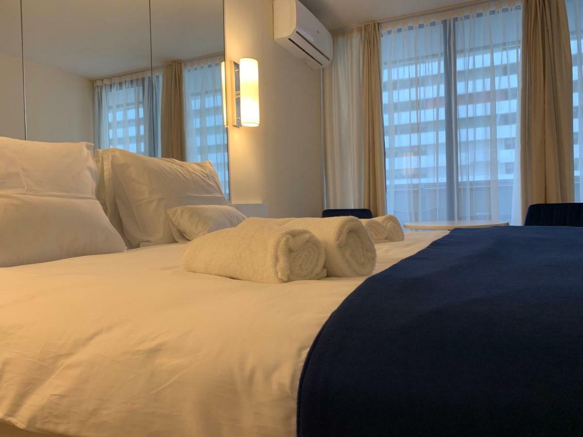 Royal Sea Breeze Apartments Батуми Екстериор снимка