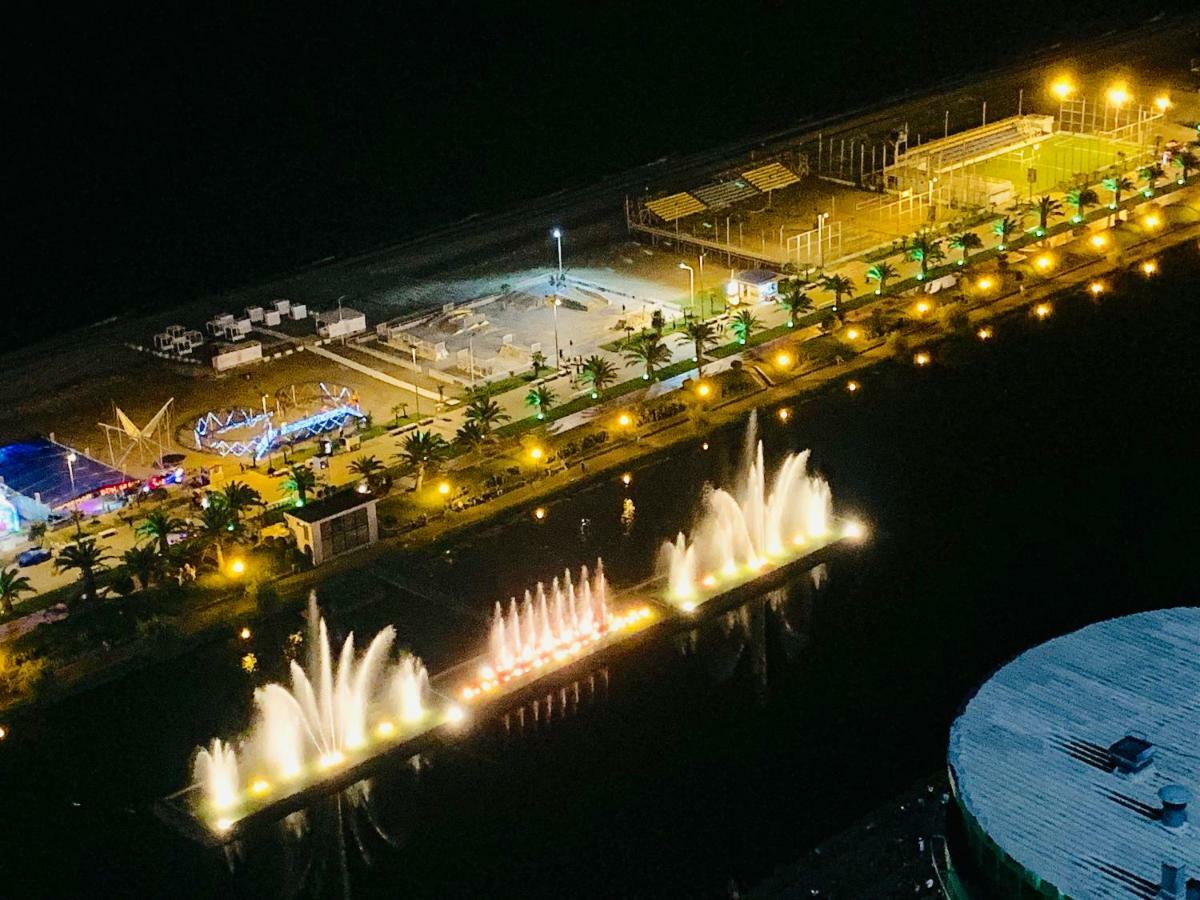 Royal Sea Breeze Apartments Батуми Екстериор снимка